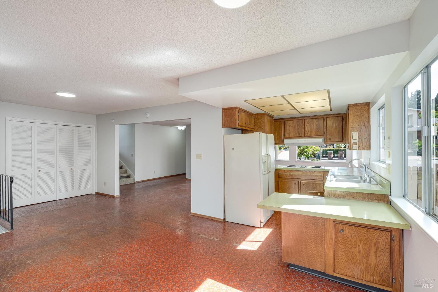 1298 W K Street Benicia CA 94510