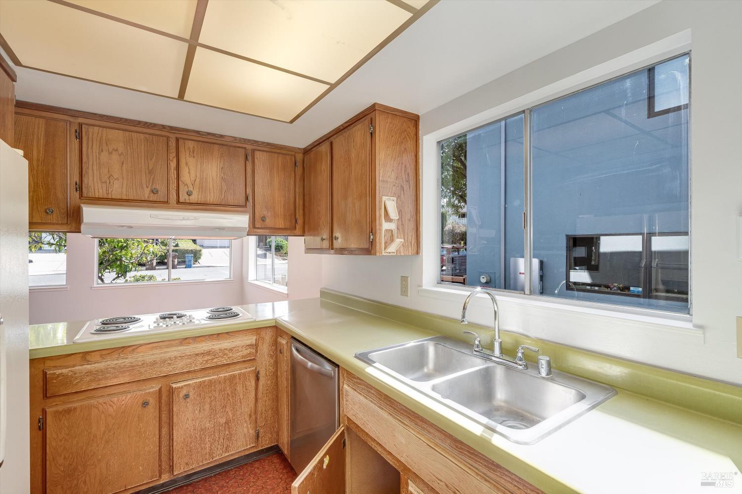 1298 W K Street Benicia CA 94510