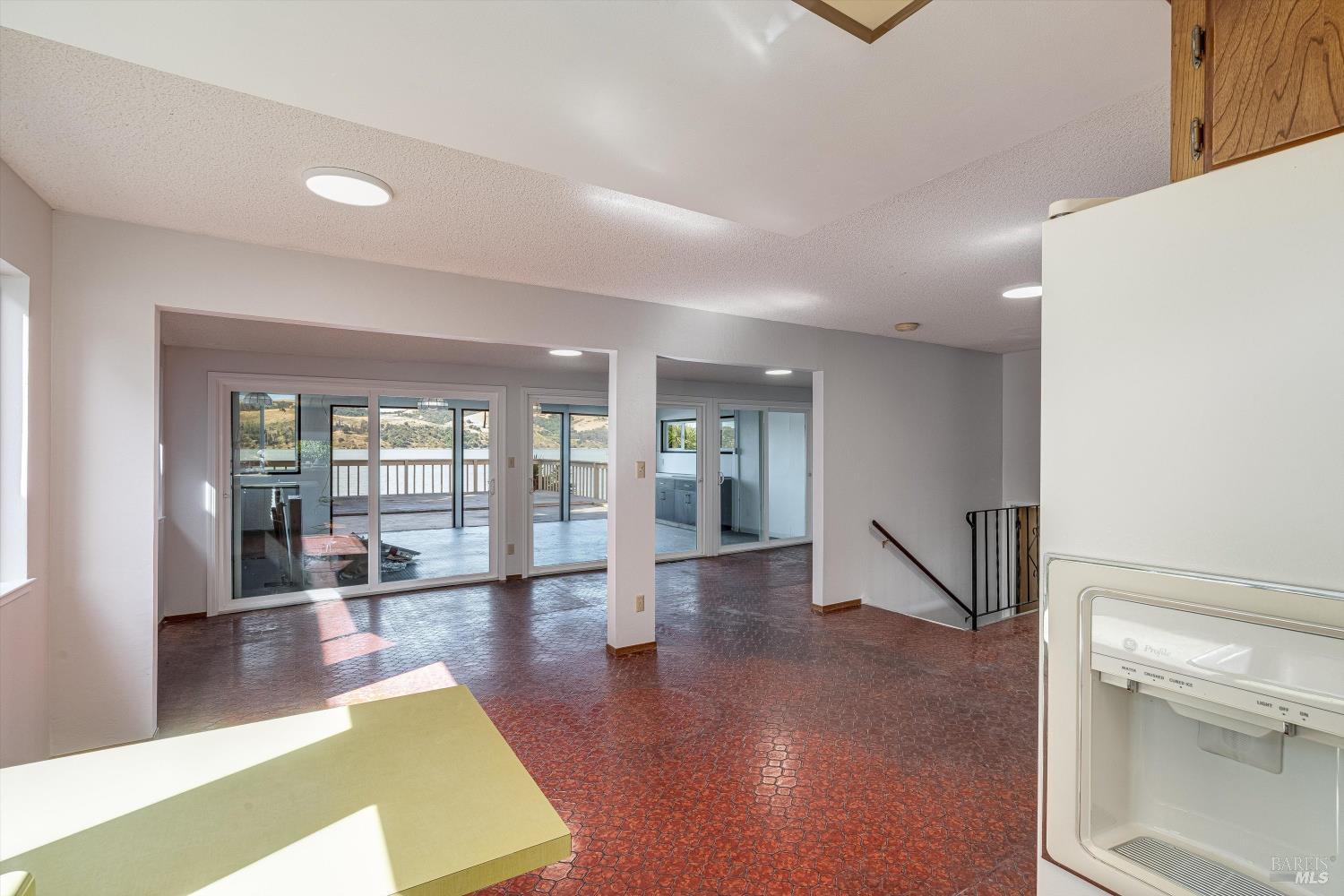 1298 W K Street Benicia CA 94510