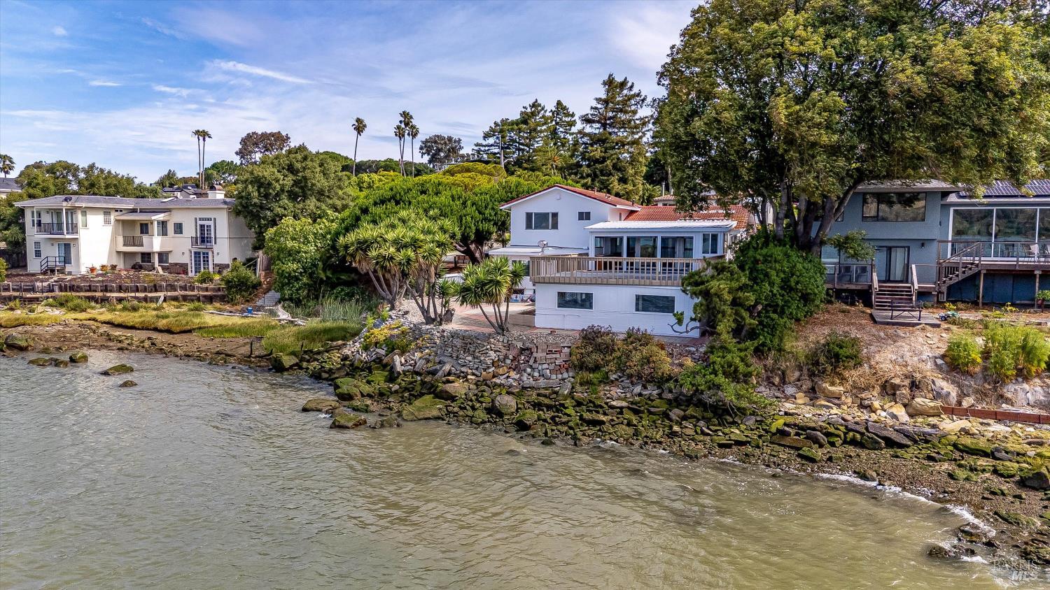 1298 W K Street Benicia CA 94510