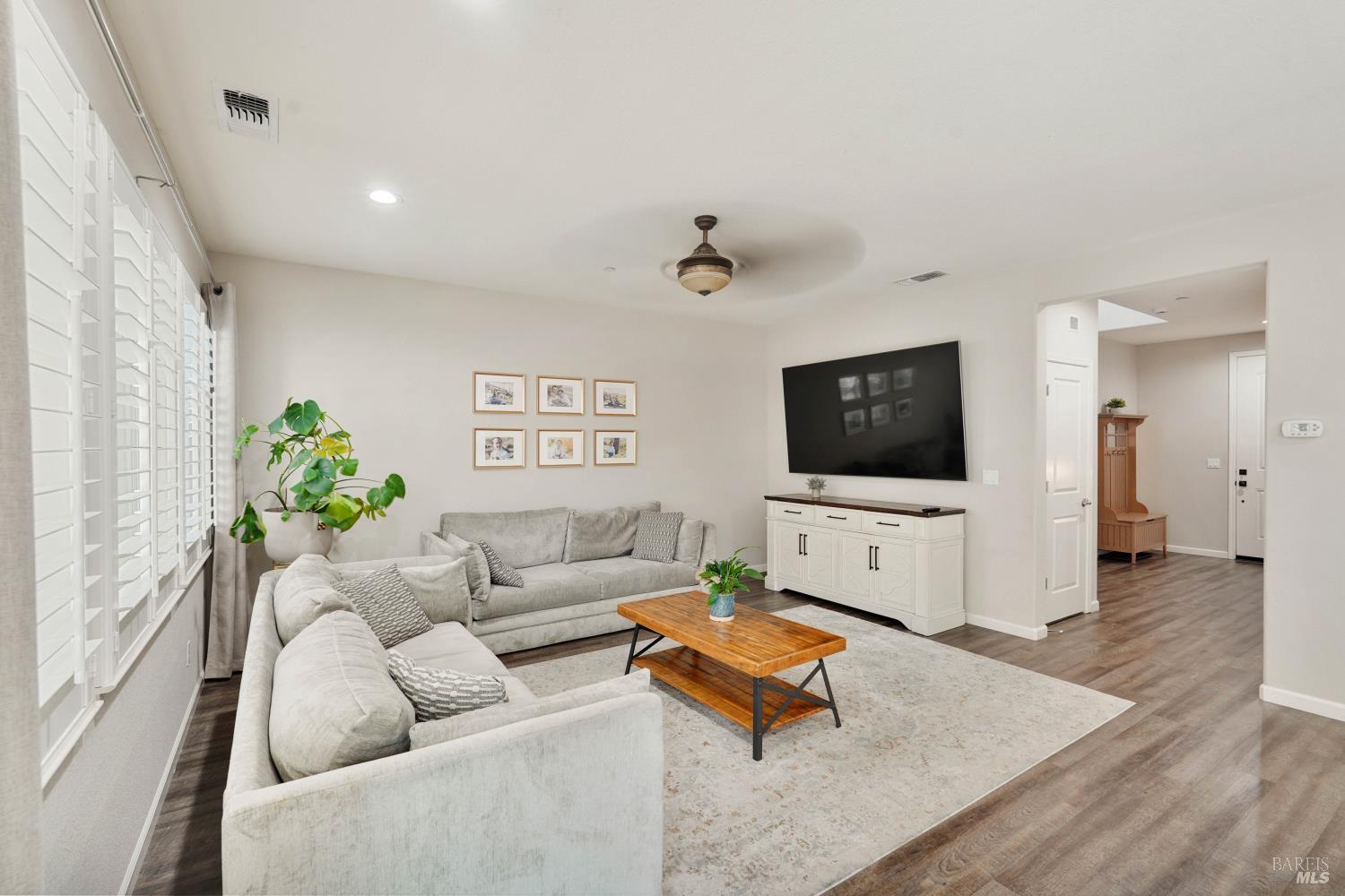 1245 Dartmouth Circle Dixon CA 95620