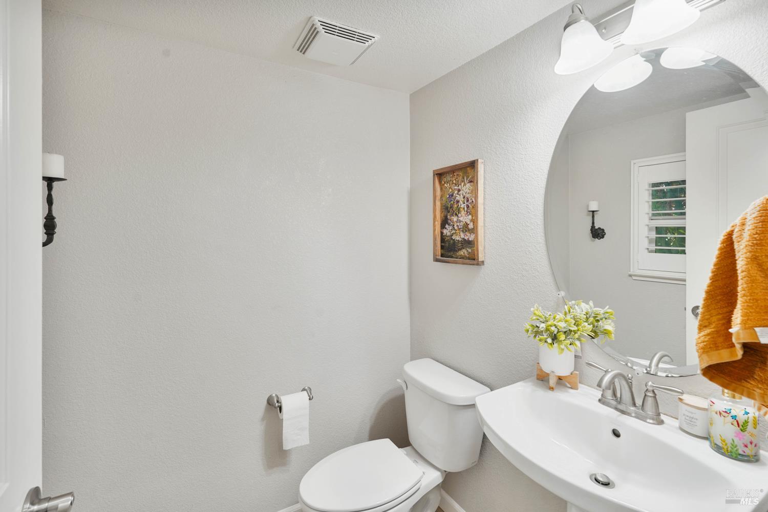 1245 Dartmouth Circle Dixon CA 95620