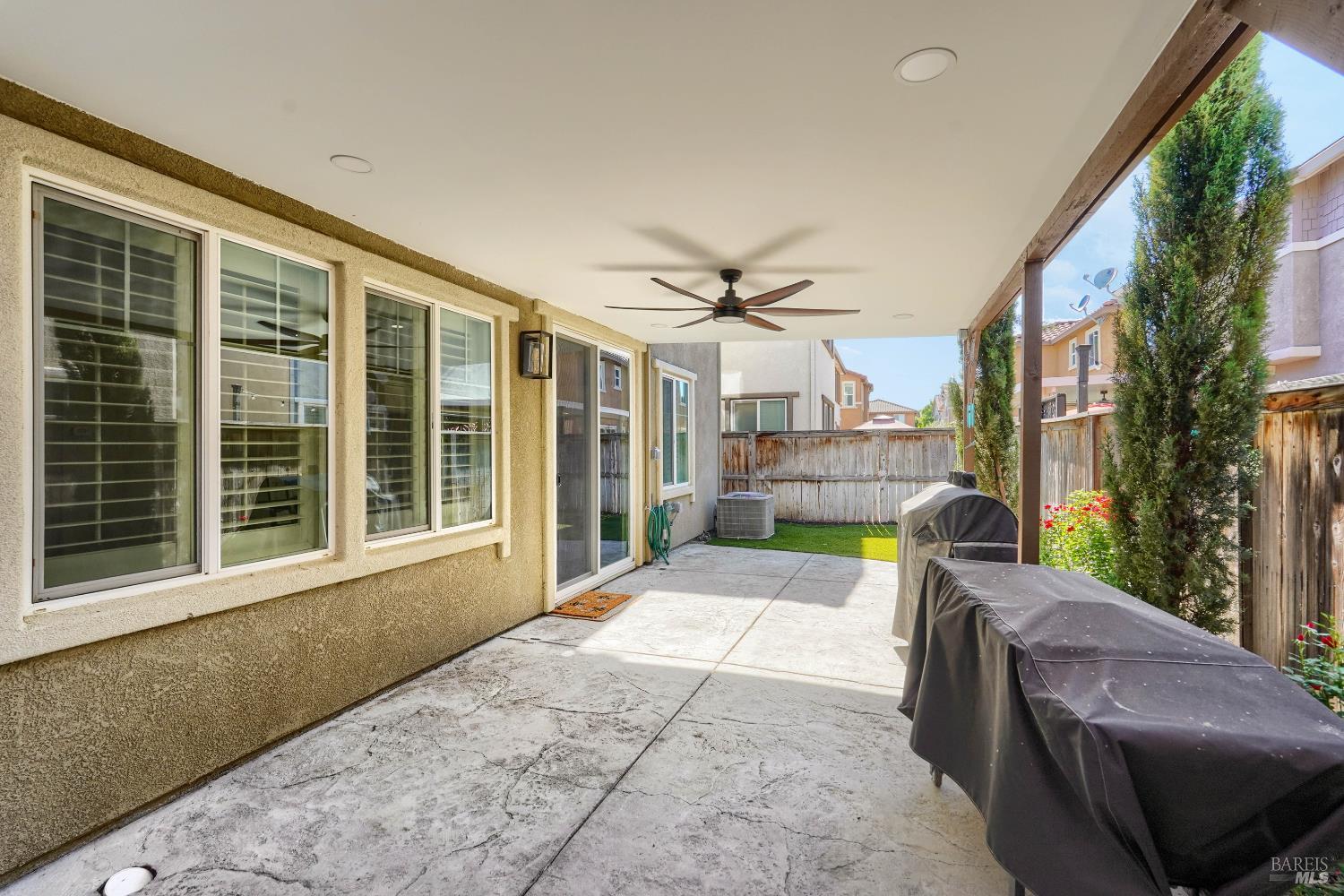 1245 Dartmouth Circle Dixon CA 95620