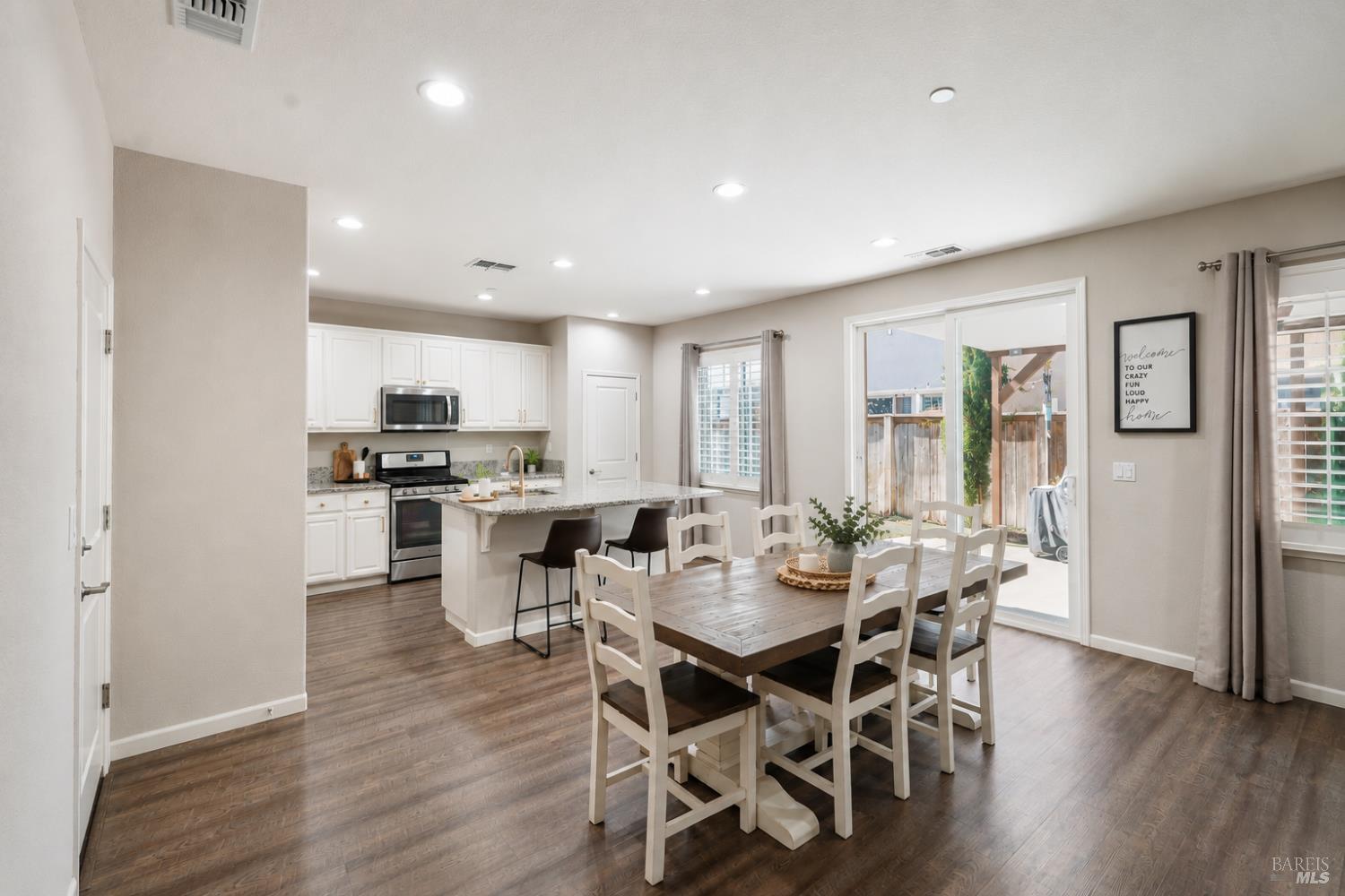 1245 Dartmouth Circle Dixon CA 95620