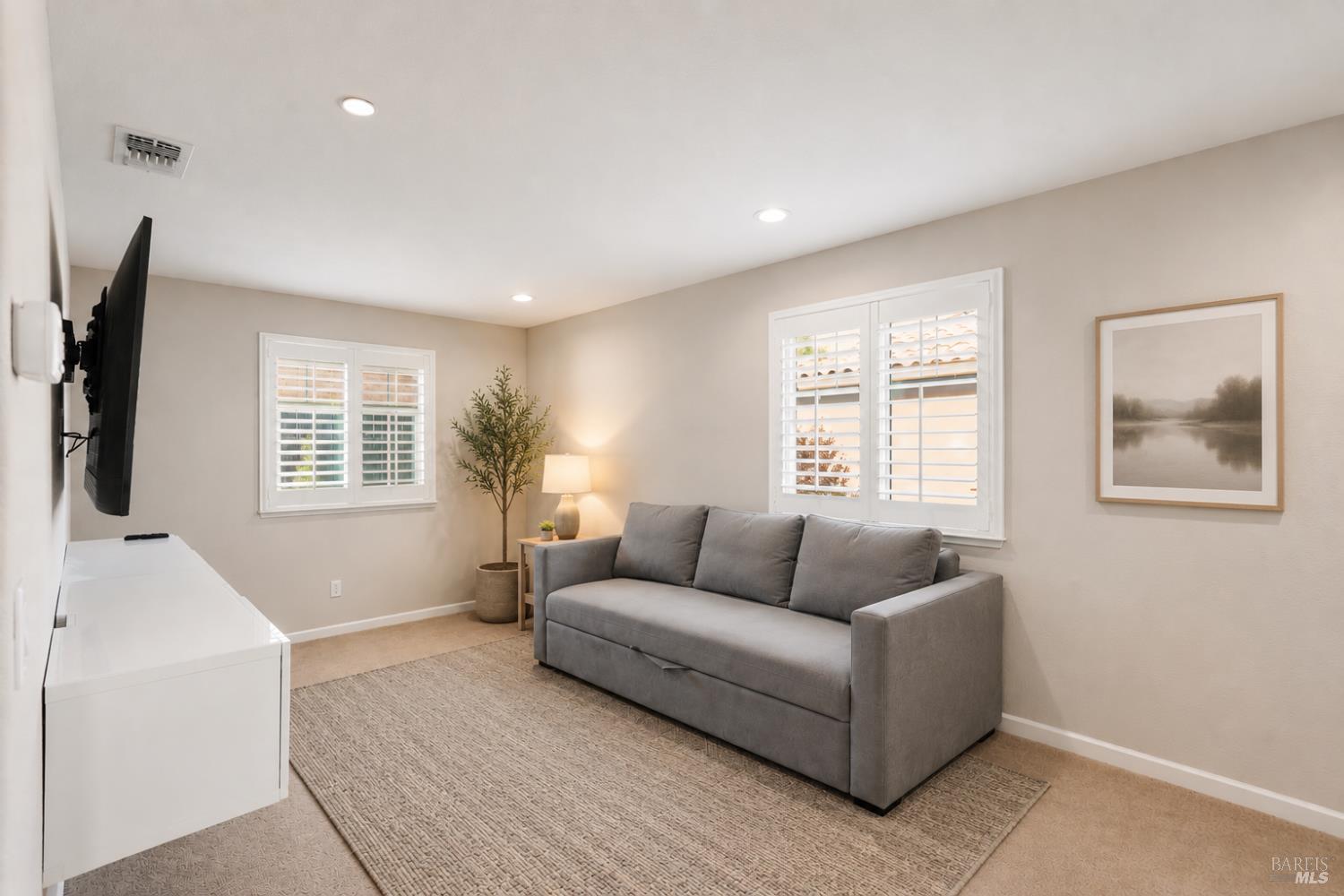 1245 Dartmouth Circle Dixon CA 95620