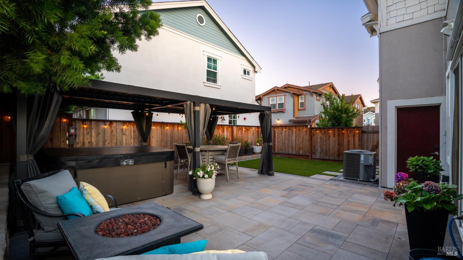 314 Caulfield Lane Petaluma CA 94952