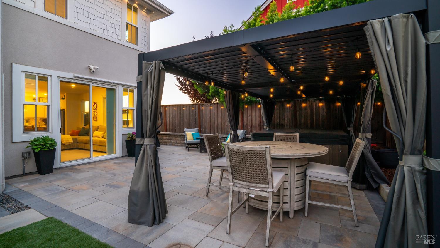 314 Caulfield Lane Petaluma CA 94952