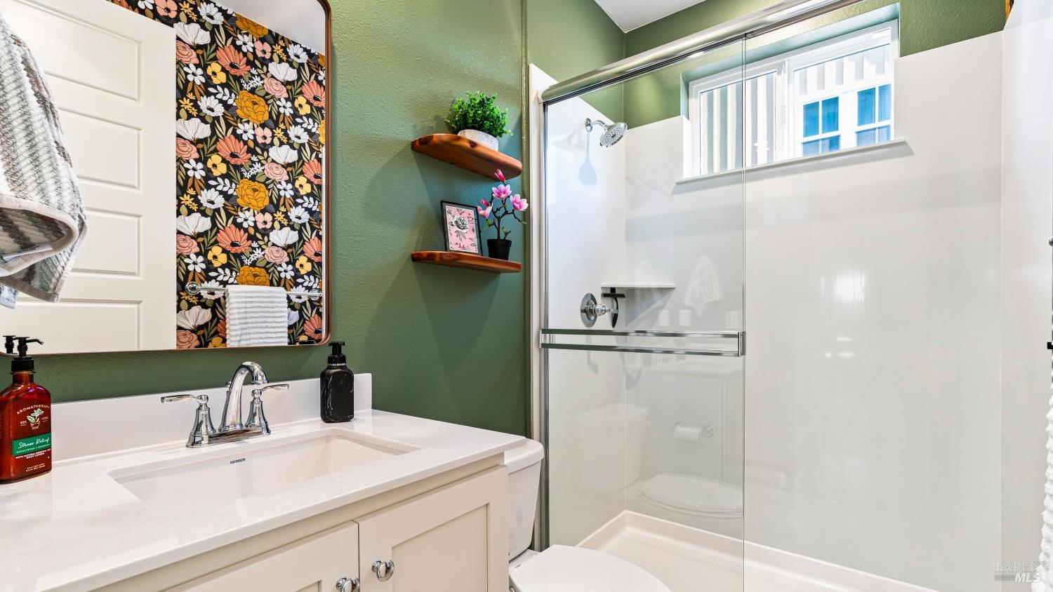 314 Caulfield Lane Petaluma CA 94952