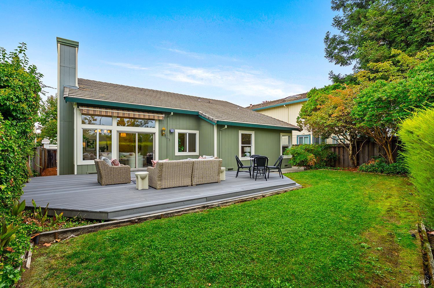 172 Flametree Circle Windsor CA 95492