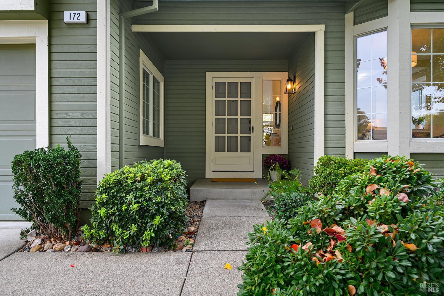 172 Flametree Circle Windsor CA 95492