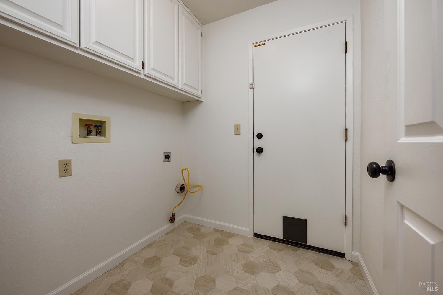172 Flametree Circle Windsor CA 95492