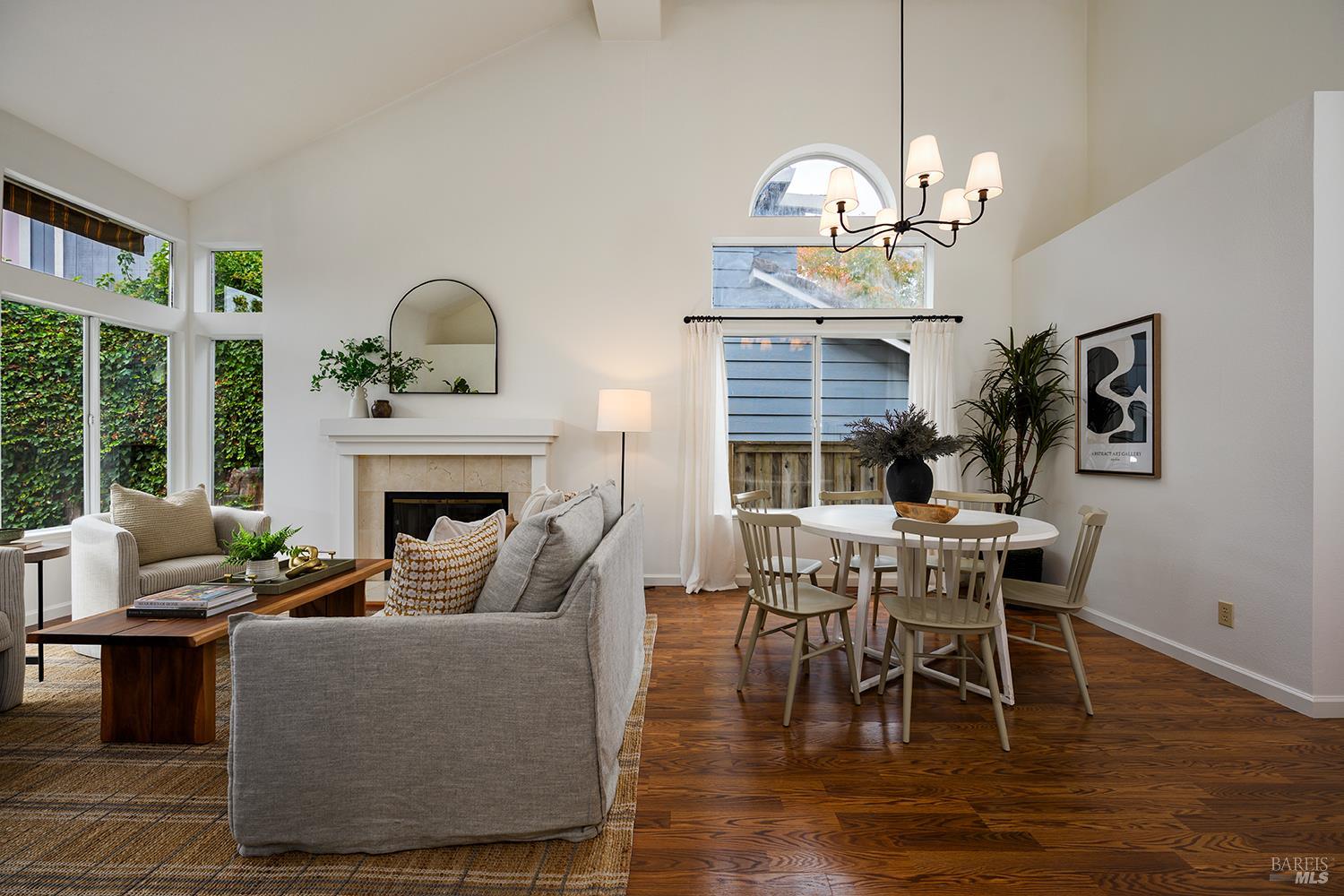 172 Flametree Circle Windsor CA 95492