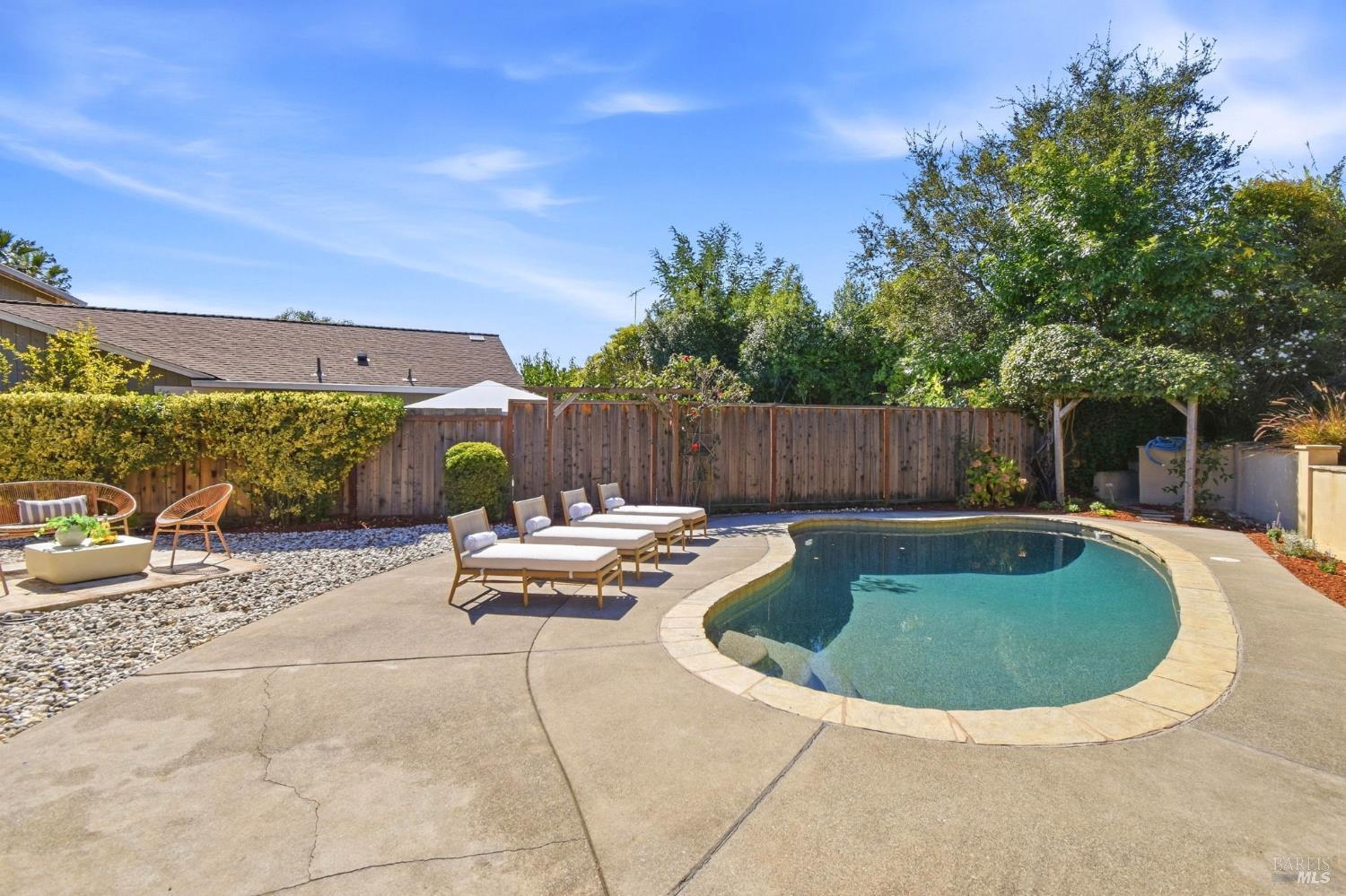30 Driftwood Avenue Novato CA 94945