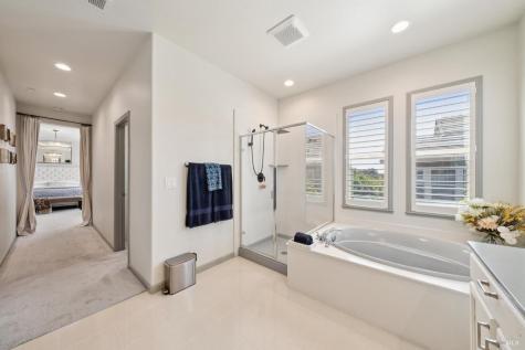 1831 Velvetleaf Lane Santa Rosa CA 95404