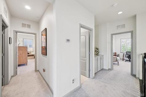 1831 Velvetleaf Lane Santa Rosa CA 95404