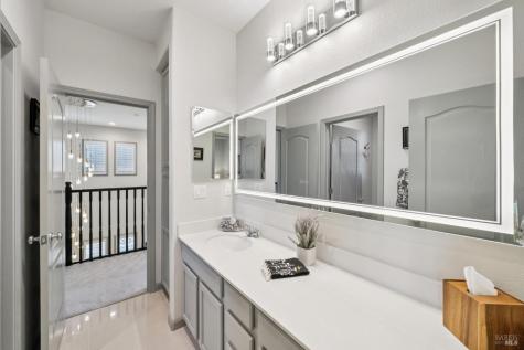 1831 Velvetleaf Lane Santa Rosa CA 95404