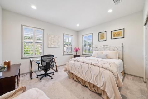 1831 Velvetleaf Lane Santa Rosa CA 95404