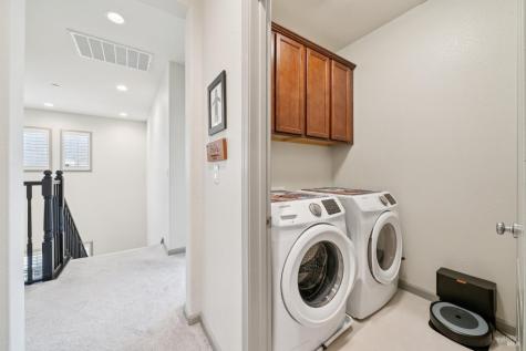 1831 Velvetleaf Lane Santa Rosa CA 95404
