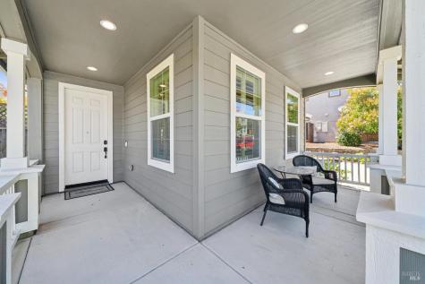 1831 Velvetleaf Lane Santa Rosa CA 95404