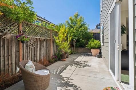 1831 Velvetleaf Lane Santa Rosa CA 95404