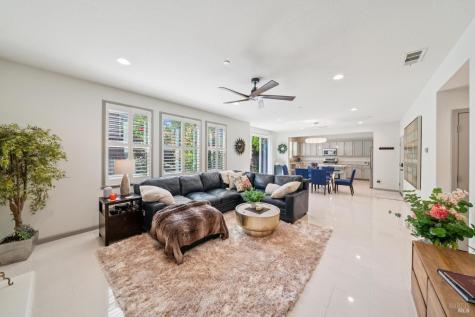 1831 Velvetleaf Lane Santa Rosa CA 95404