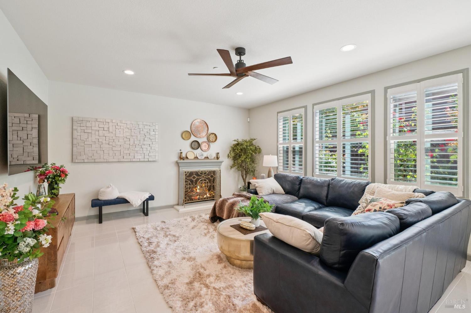 1831 Velvetleaf Lane Santa Rosa CA 95404