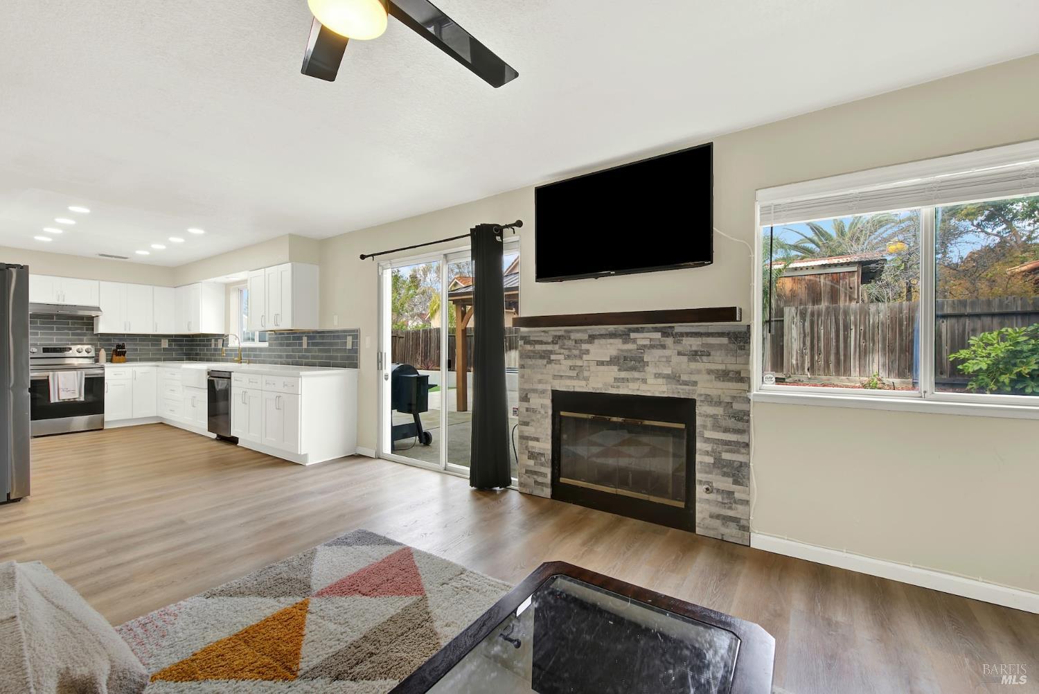 1106 Charter Lane Fairfield CA 94533