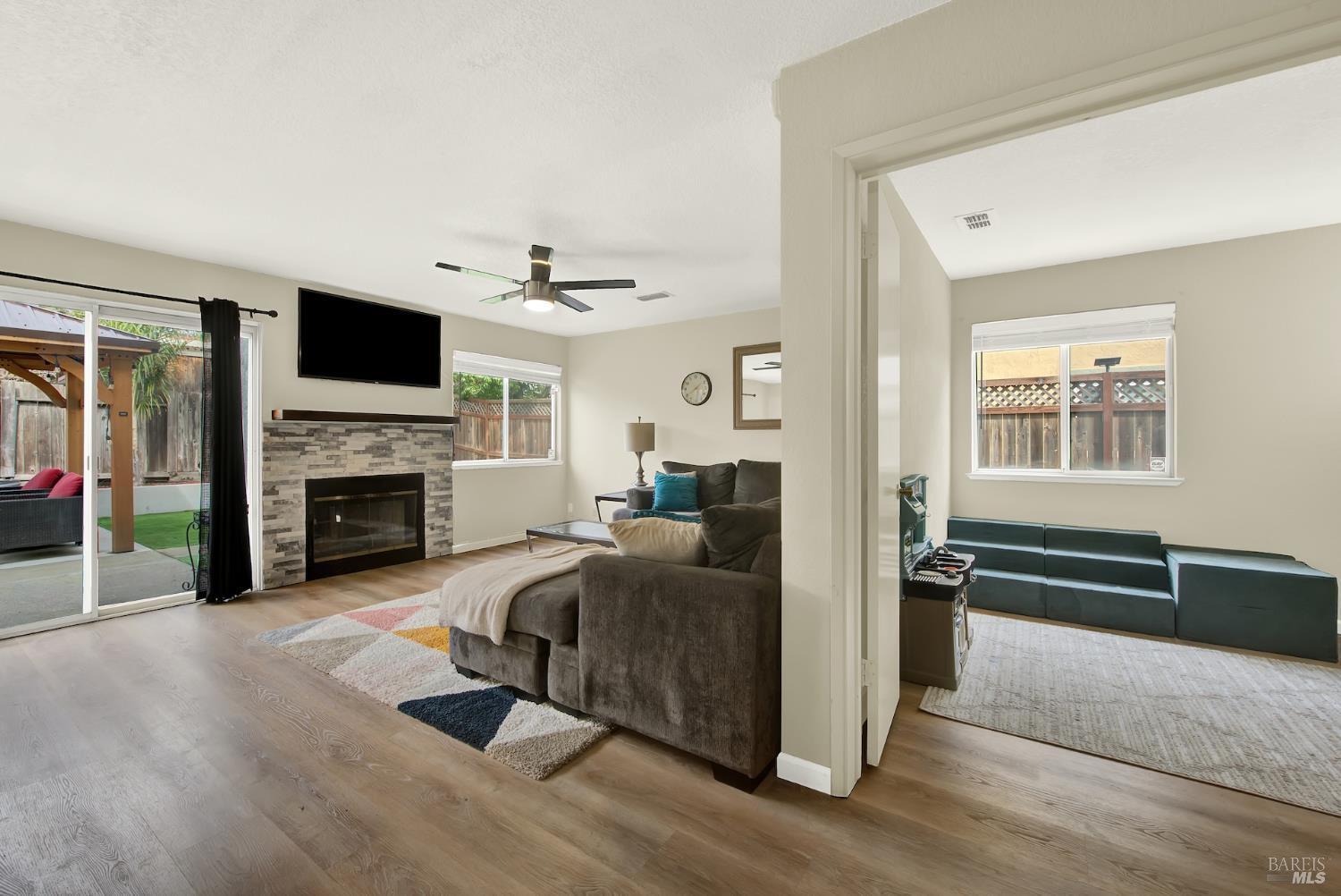 1106 Charter Lane Fairfield CA 94533