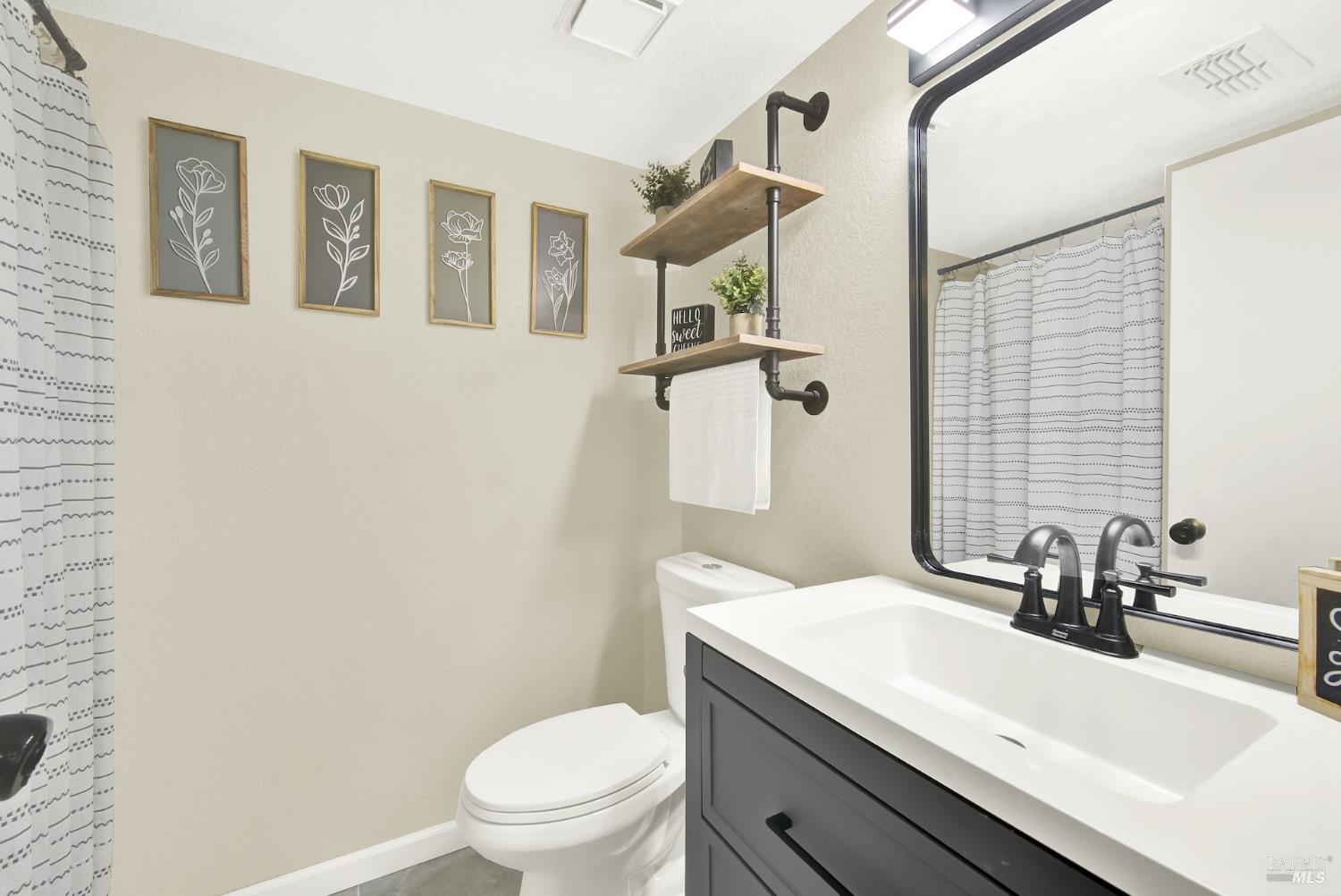 1106 Charter Lane Fairfield CA 94533