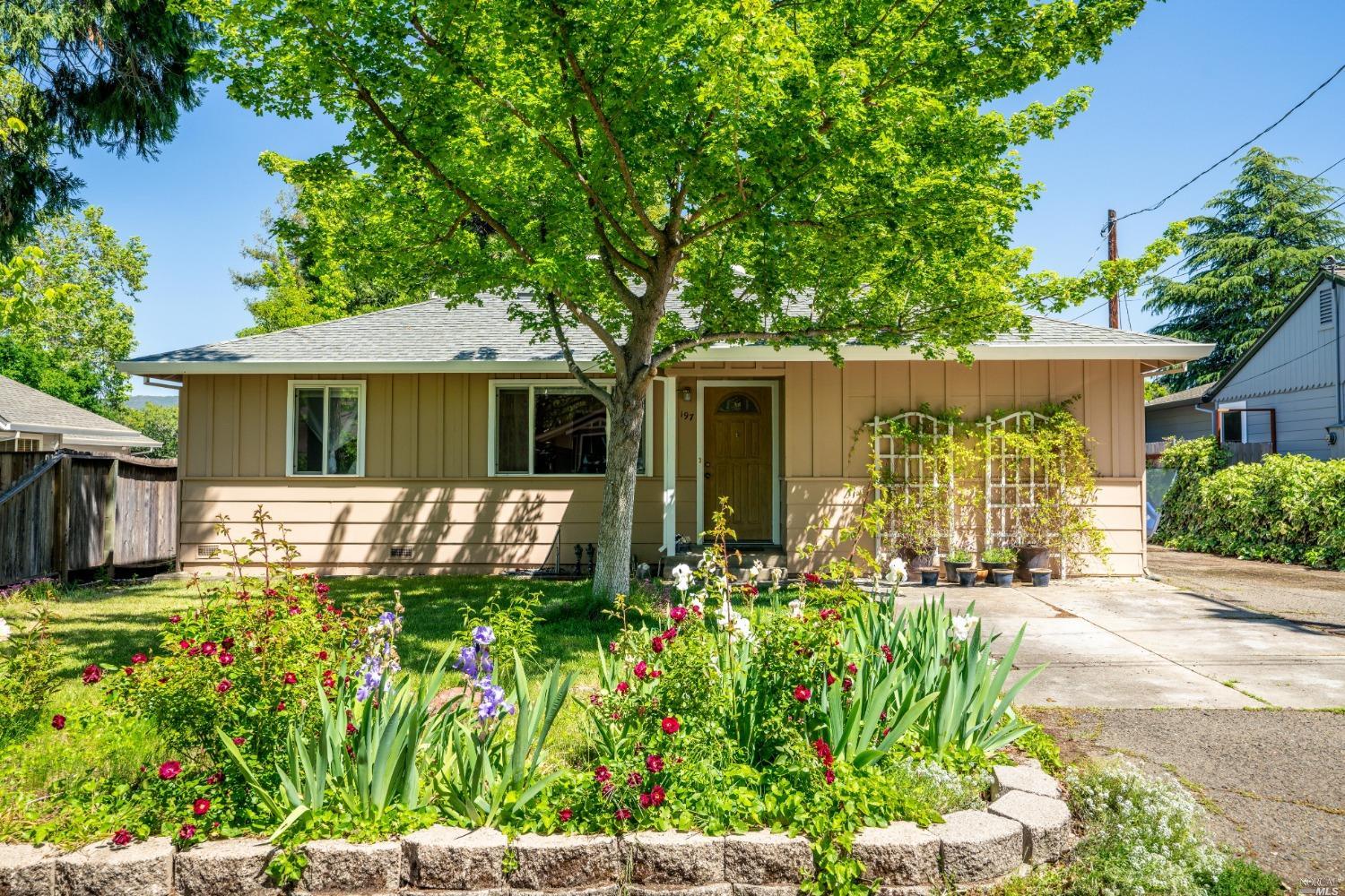 197 Cresta Drive Ukiah CA 95482