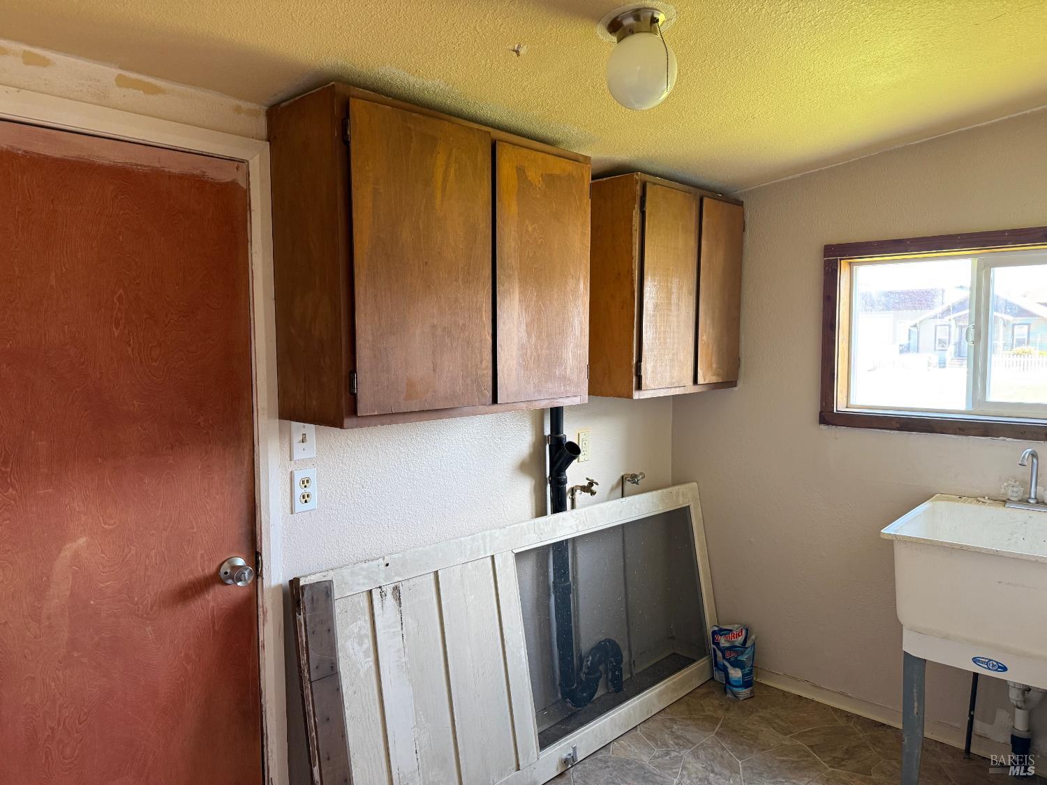 331 S Franklin Street Fort Bragg CA 95437