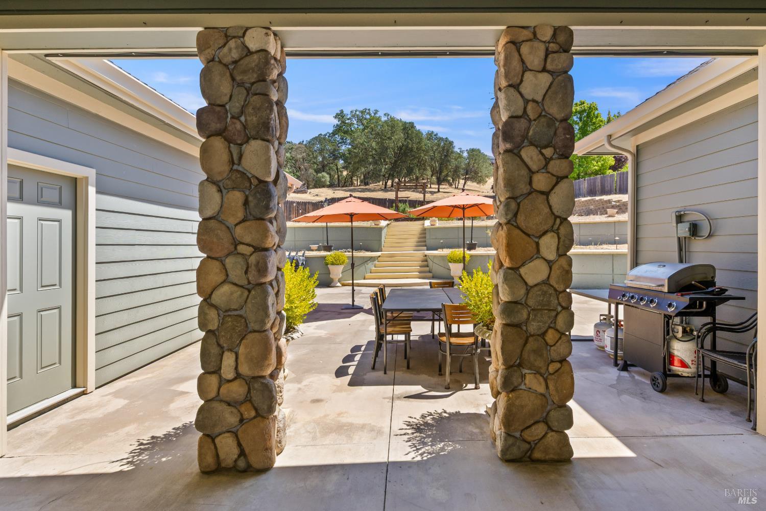 2485 Appolinaris Drive Ukiah CA 95482