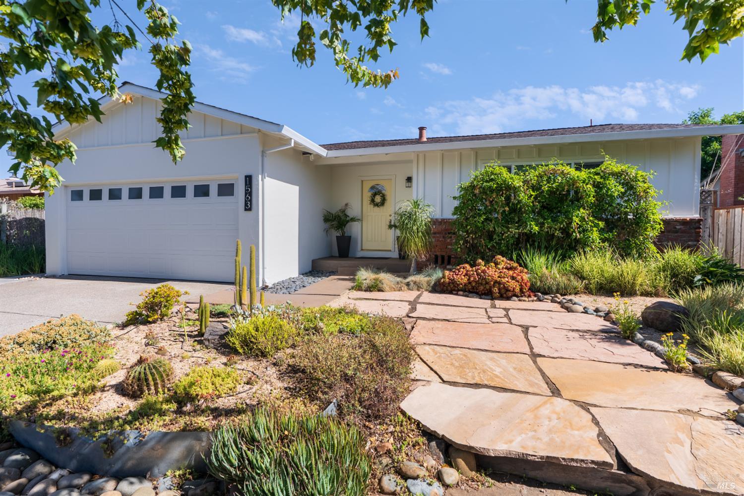 1563 Shay Drive Santa Rosa CA 95401