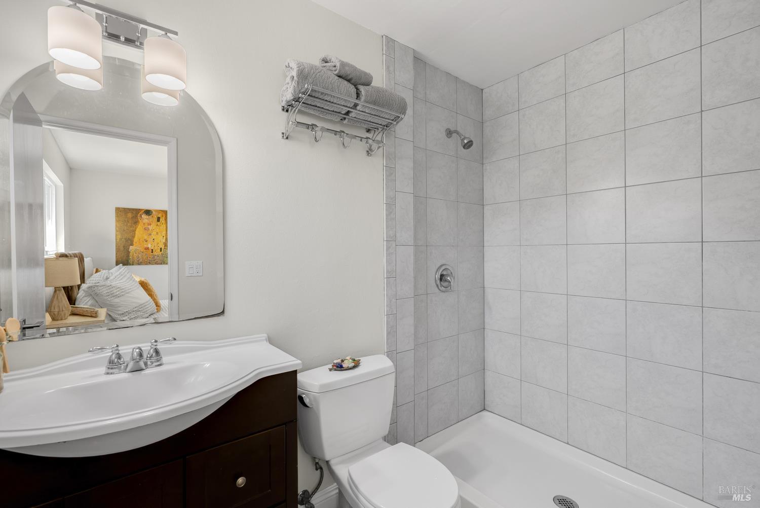 1563 Shay Drive Santa Rosa CA 95401