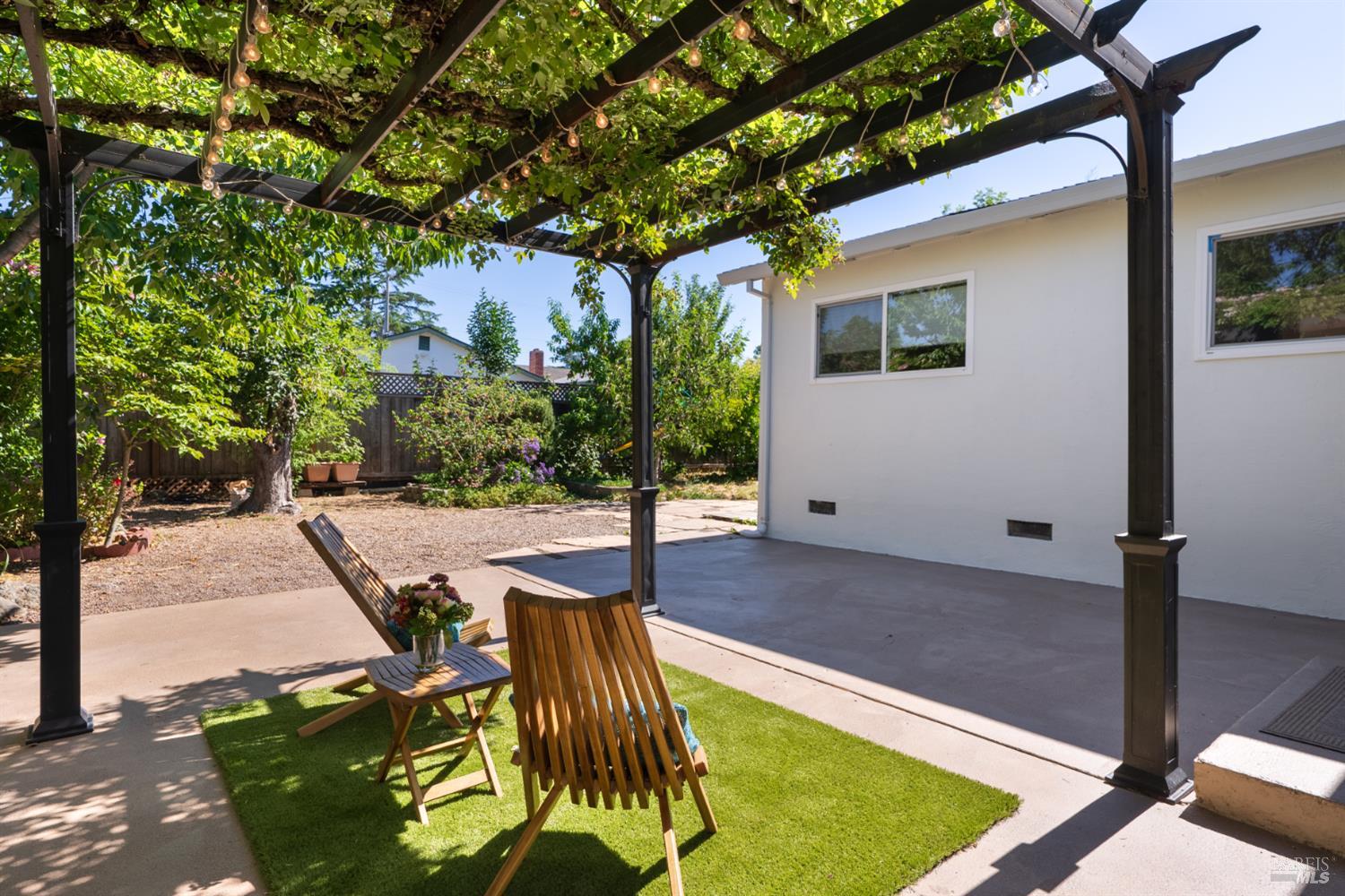 1563 Shay Drive Santa Rosa CA 95401