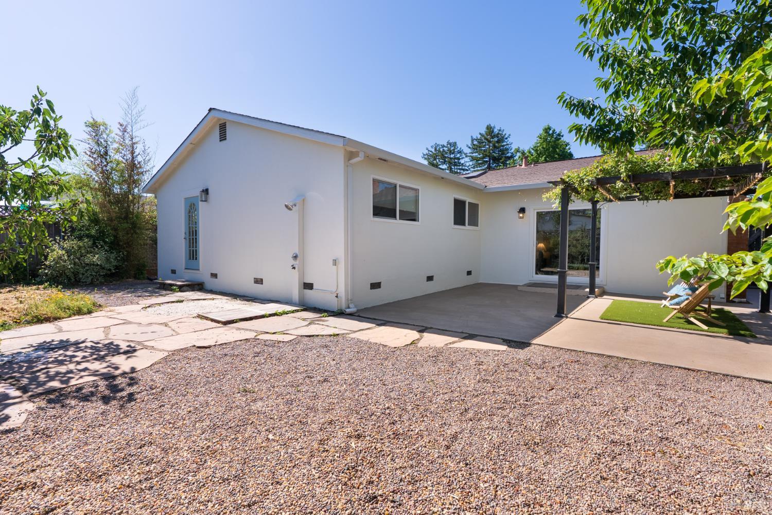 1563 Shay Drive Santa Rosa CA 95401