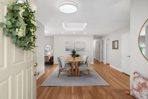 1563 Shay Drive Santa Rosa CA 95401