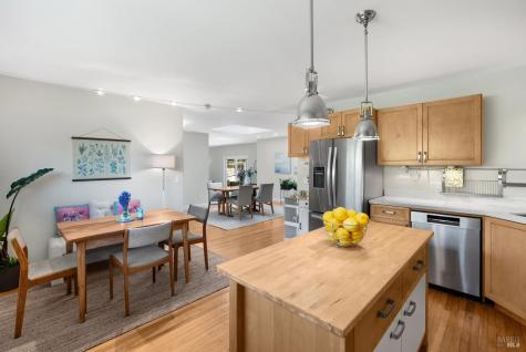 1563 Shay Drive Santa Rosa CA 95401
