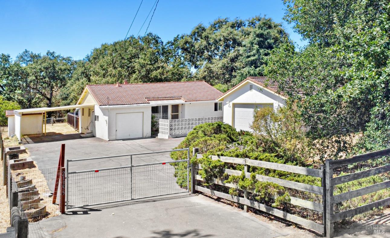 21355 Hyde Road Sonoma CA 95476