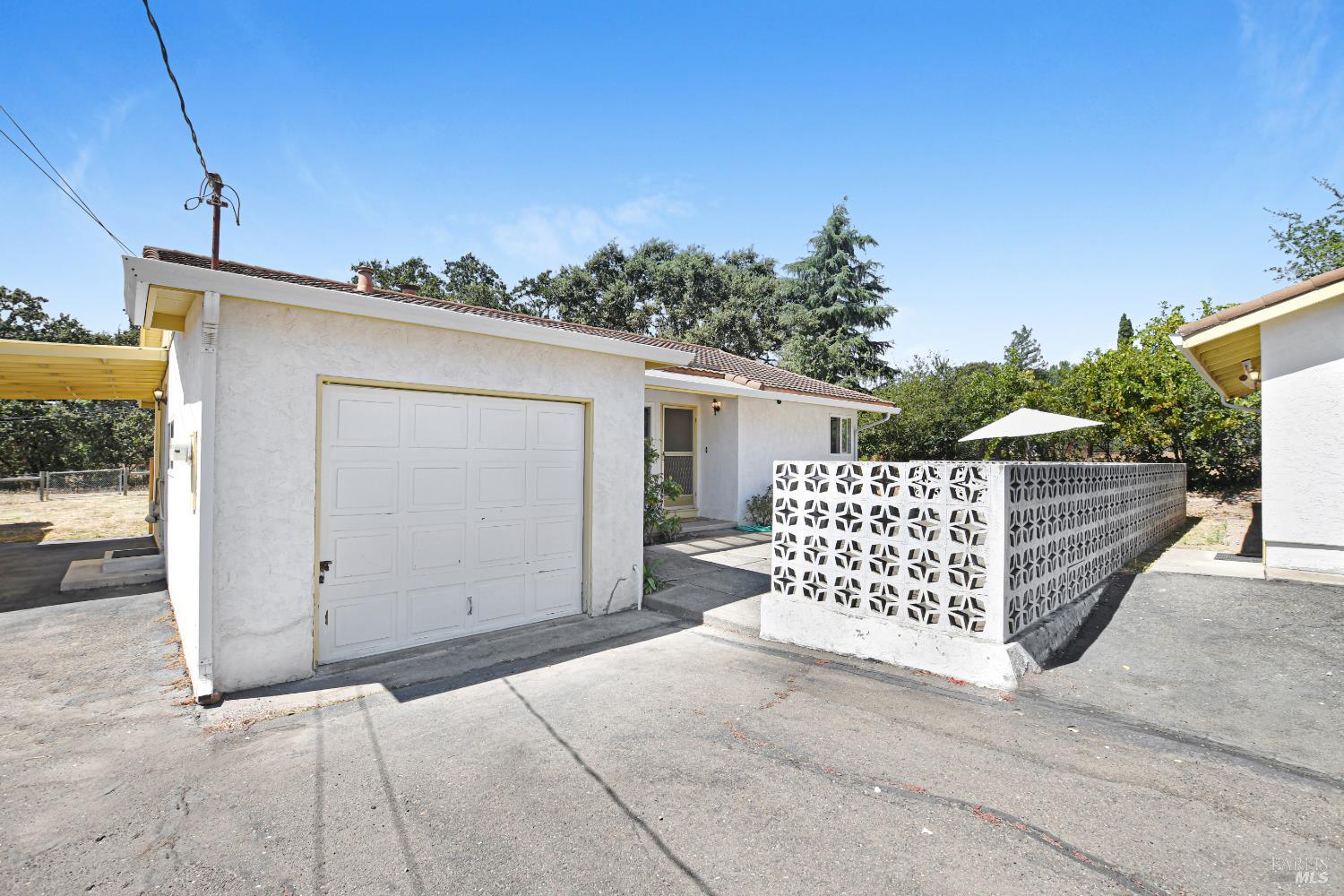 21355 Hyde Road Sonoma CA 95476