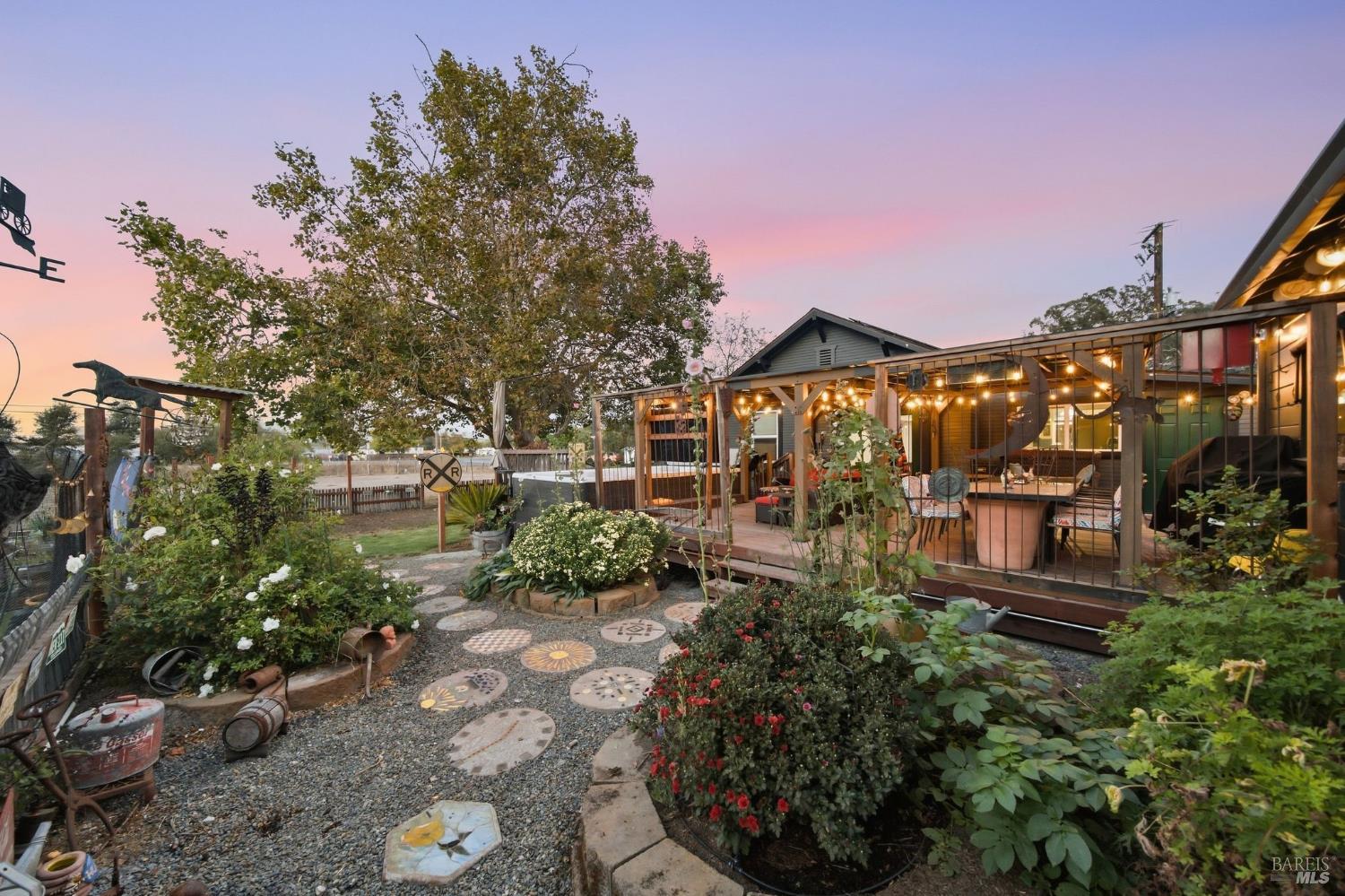 7878 Gravenstein Highway Cotati CA 94931