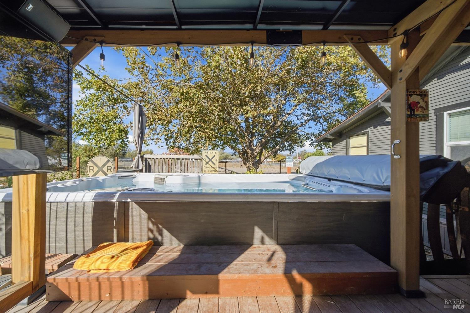 7878 Gravenstein Highway Cotati CA 94931
