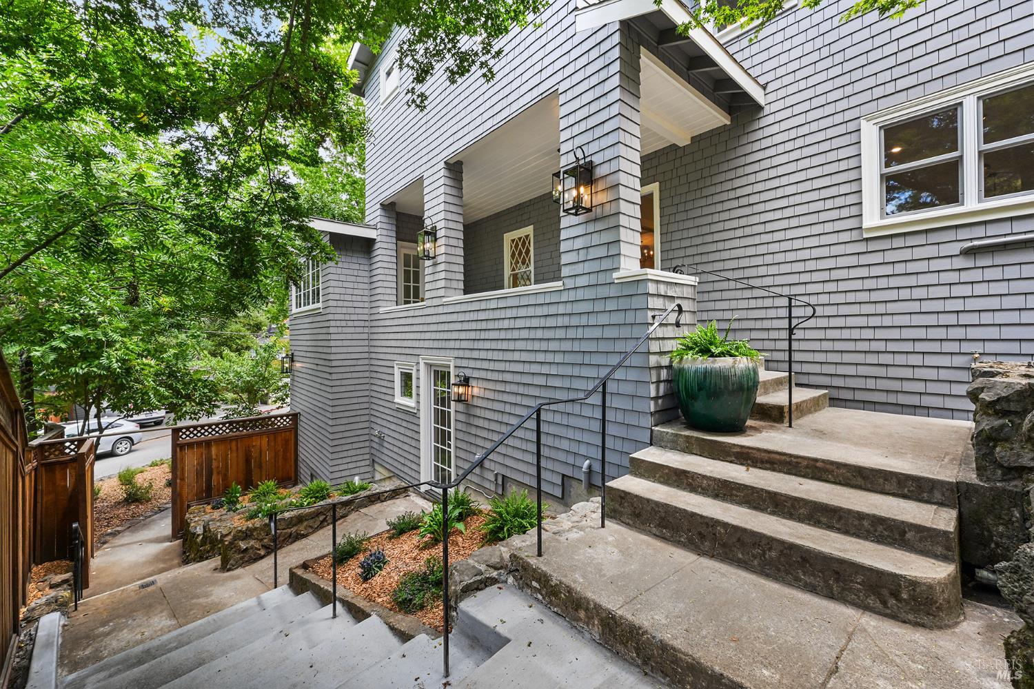 220 Laurel Avenue San Anselmo CA 94960