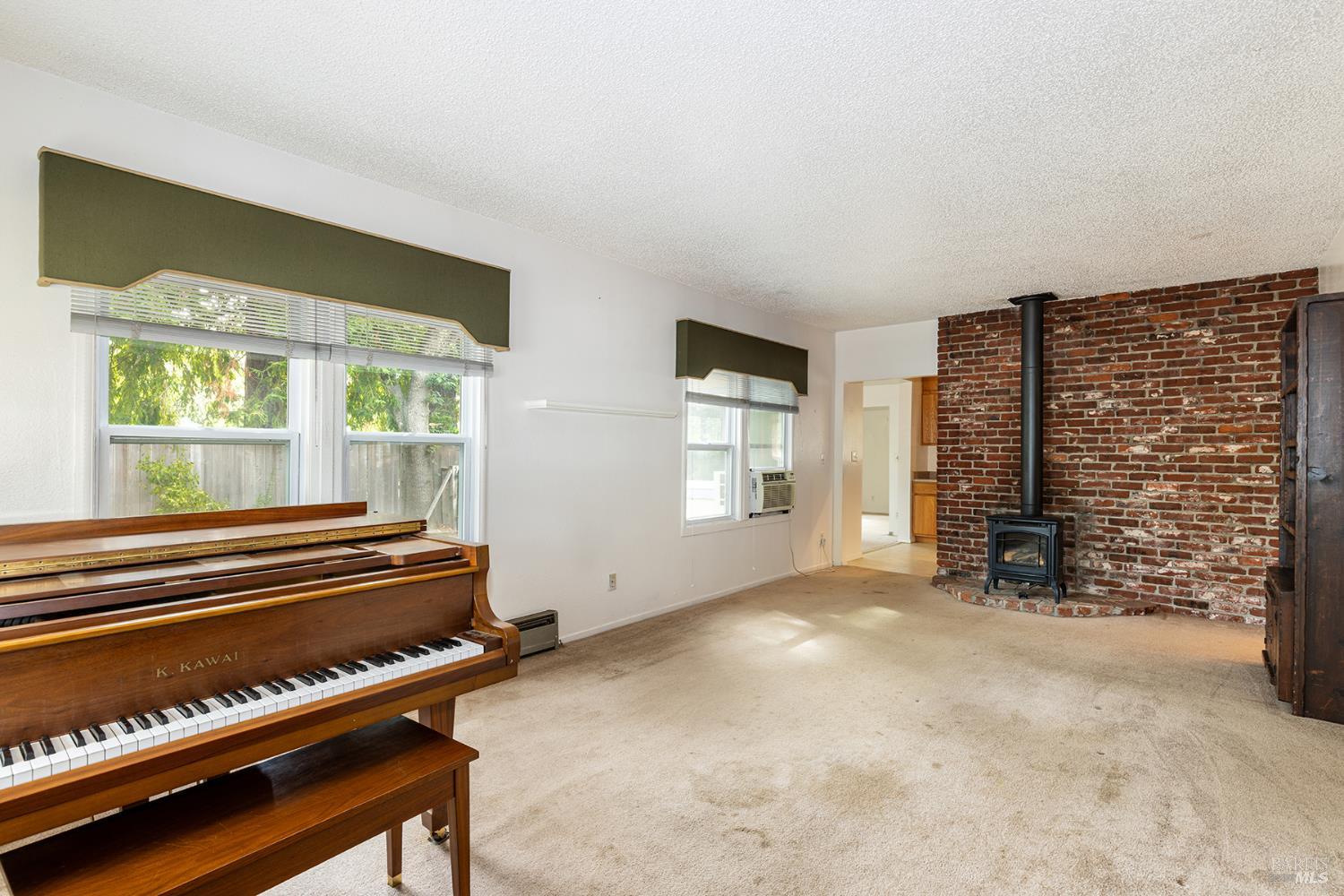 720 Windsor River Road Windsor CA 95492