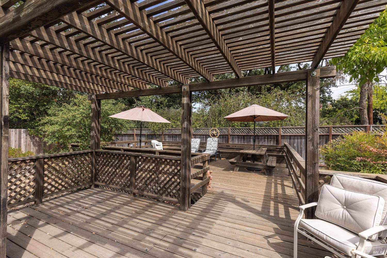 720 Windsor River Road Windsor CA 95492