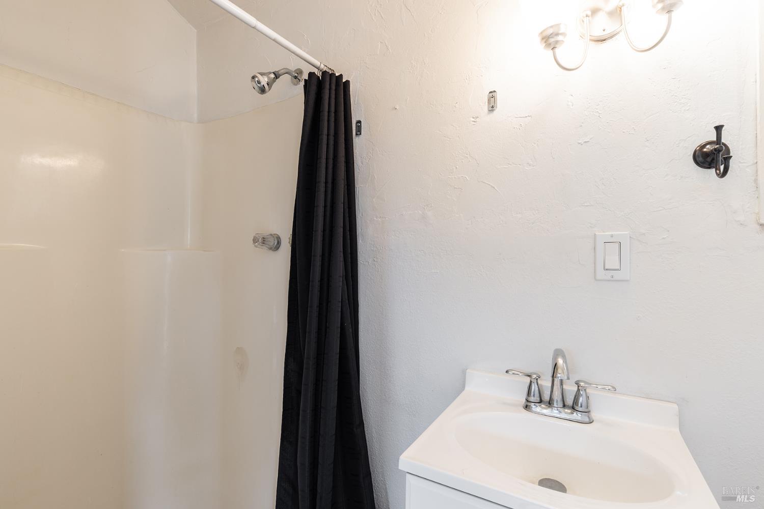 720 Windsor River Road Windsor CA 95492