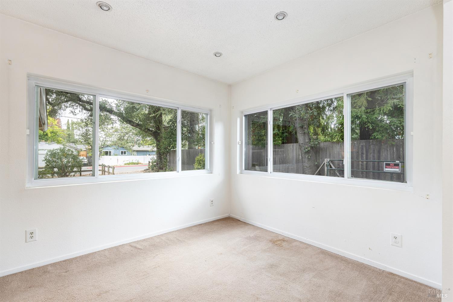 720 Windsor River Road Windsor CA 95492