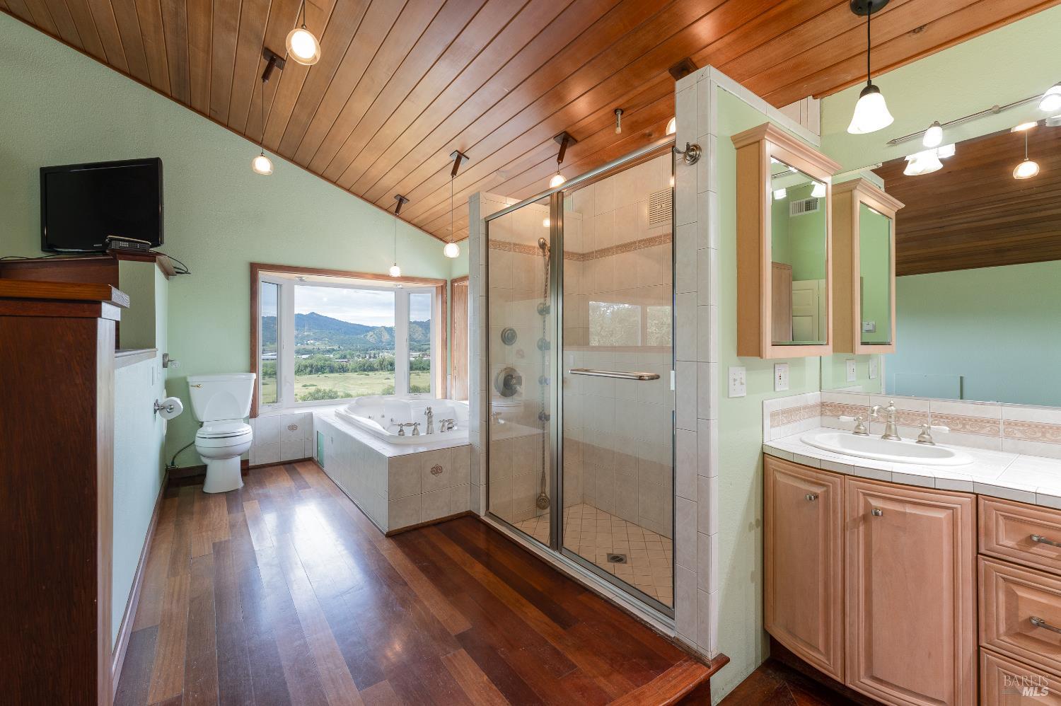 1450 Deerwood Drive Ukiah CA 95482