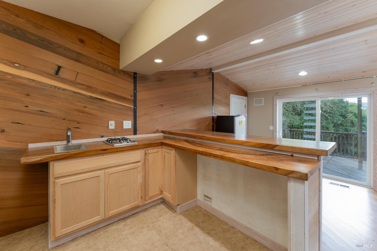 1450 Deerwood Drive Ukiah CA 95482