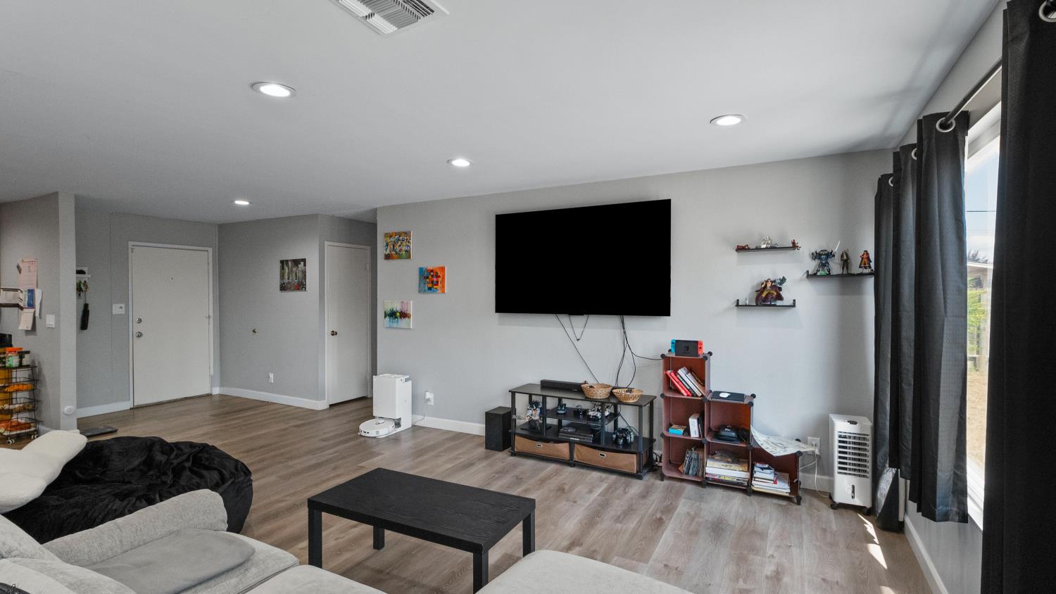 544 Lode Street Manteca CA 95336